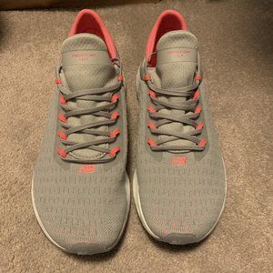 NWOT - Women's New Balance Fresh Foam Lazr V2 HypoKnit Training Shoes - size 10